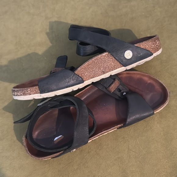 BIRKENSTOCK DELHI PREMIUM LEATHER SANDAL in Black 39 Narrow/8.5 - Picture 7 of 8